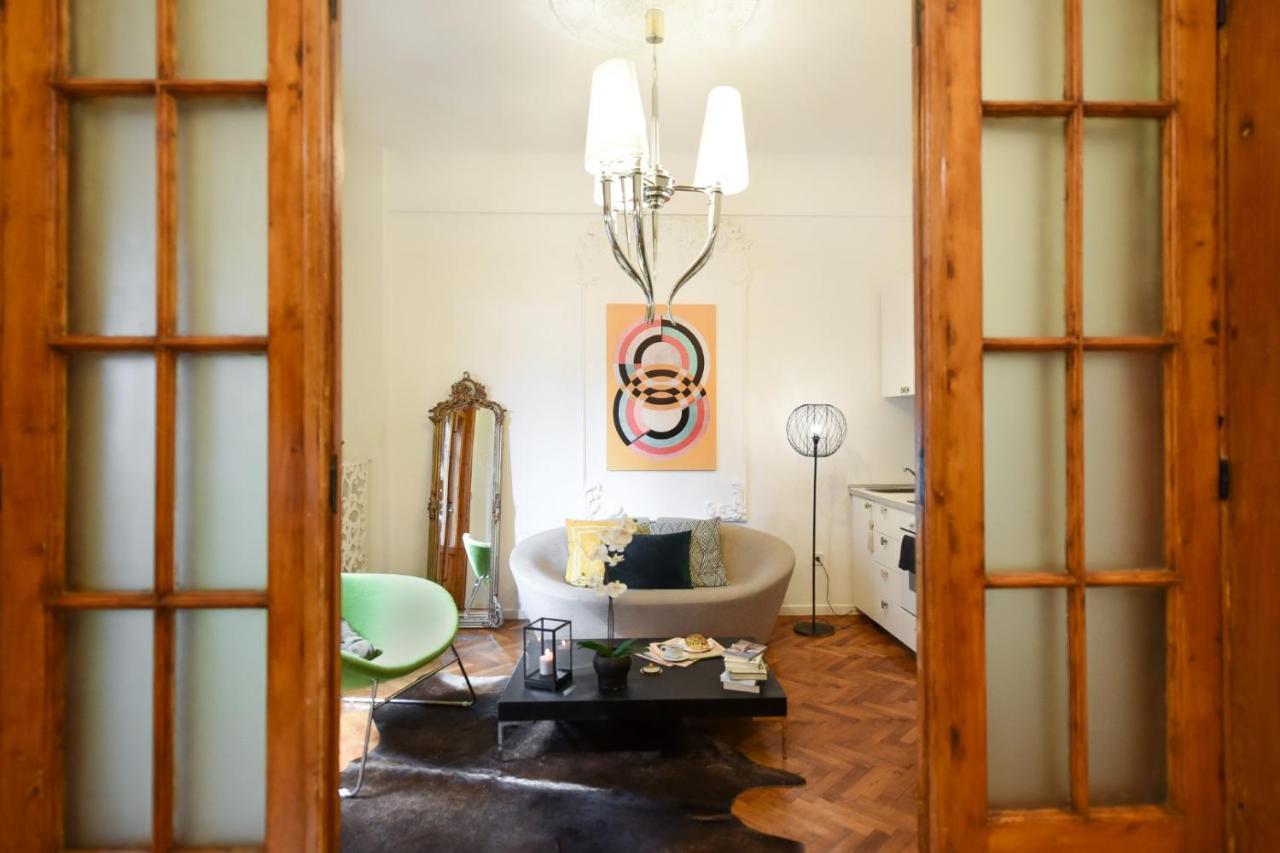 Vintage Elegance, Modern Comfort: 1Br Apartment Overlooking Calea Victoriei Bucureşti Exterior foto